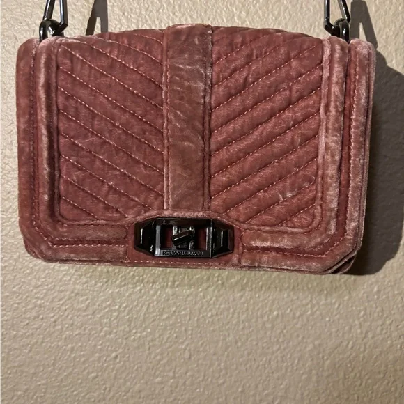 Rebecca Minkoff Chevron Quilted Crossbody Bag - small - Picture 3 of 4